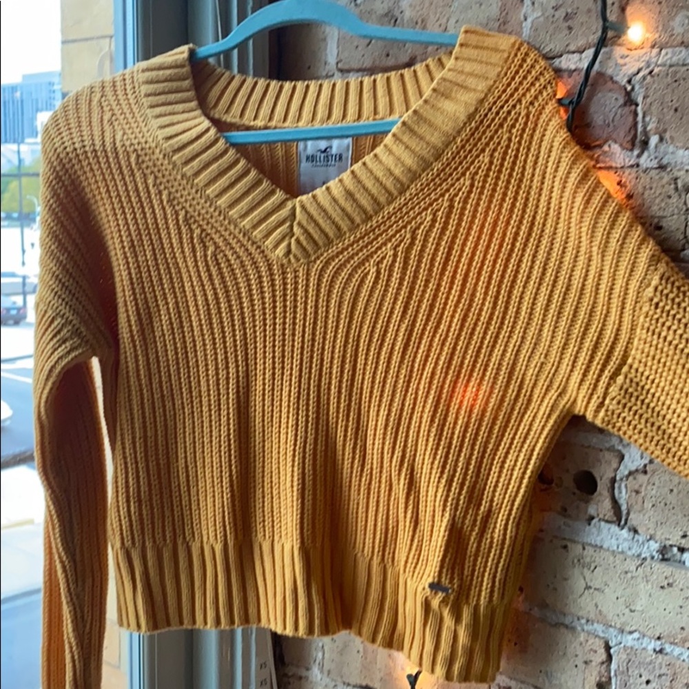 Hollister Cardigan